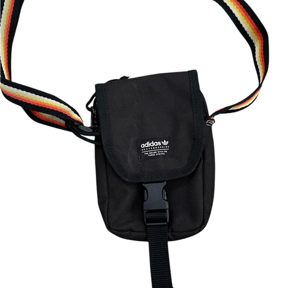 adidas Crossbody Bag Skateboarding Map Black Trefoil - Picture 2 of 7
